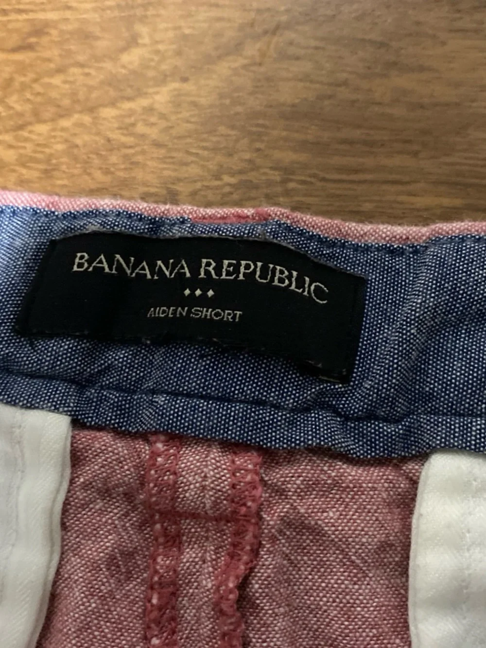 Banana Republic Men's Cargo Shorts Pink Heather